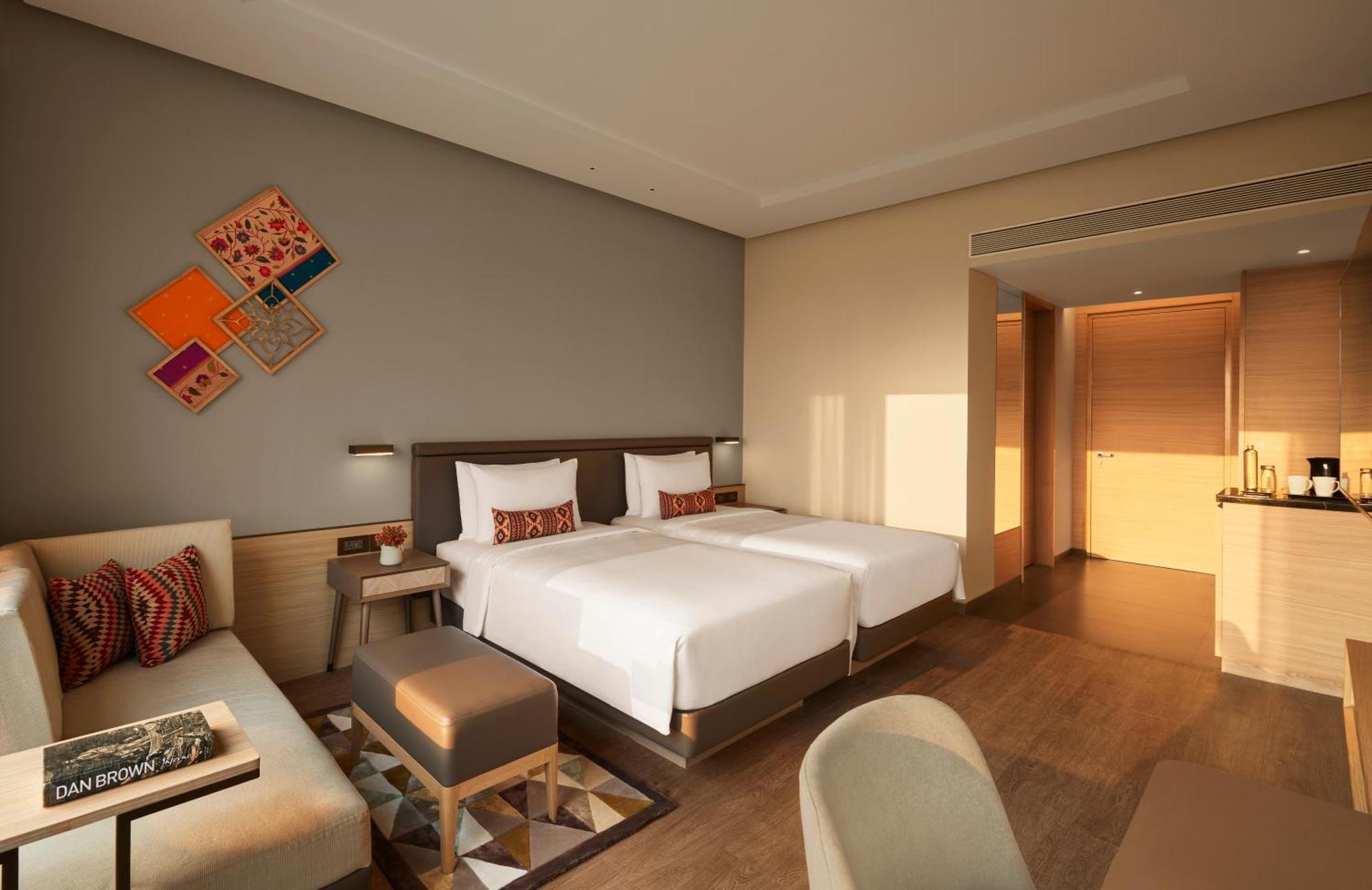 Hyatt Place Aurangabad Airport Екстериор снимка